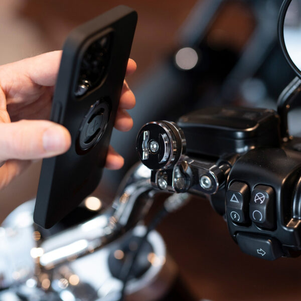 Uchwyt motocyklowy na telefon na śrubę w kierownicy sp connect spc+ clutch moto mount pro chome - obrazek 3
