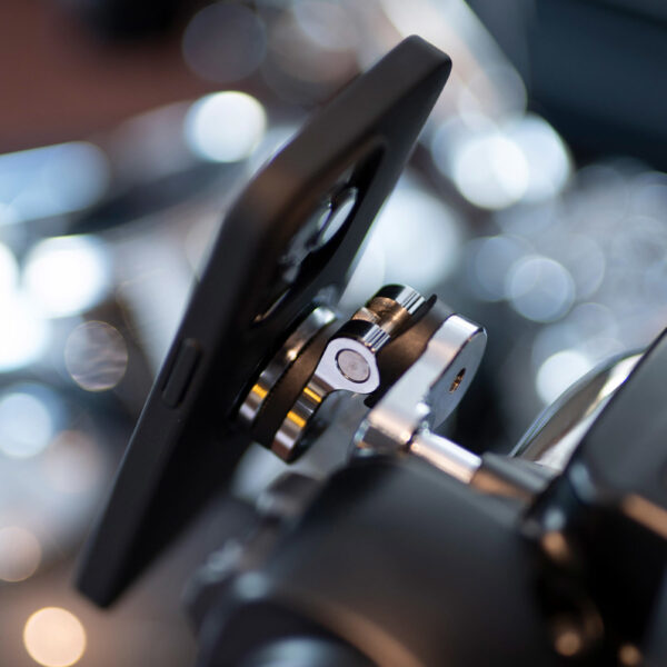 Uchwyt motocyklowy na telefon na śrubę w kierownicy sp connect spc+ clutch moto mount pro chome - obrazek 5