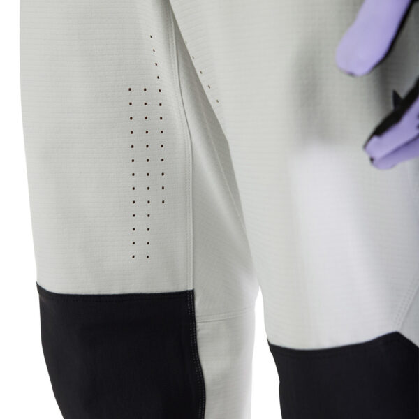 Spodnie rowerowe FOX DEFEND PARK LIGHT GREY - obrazek 8